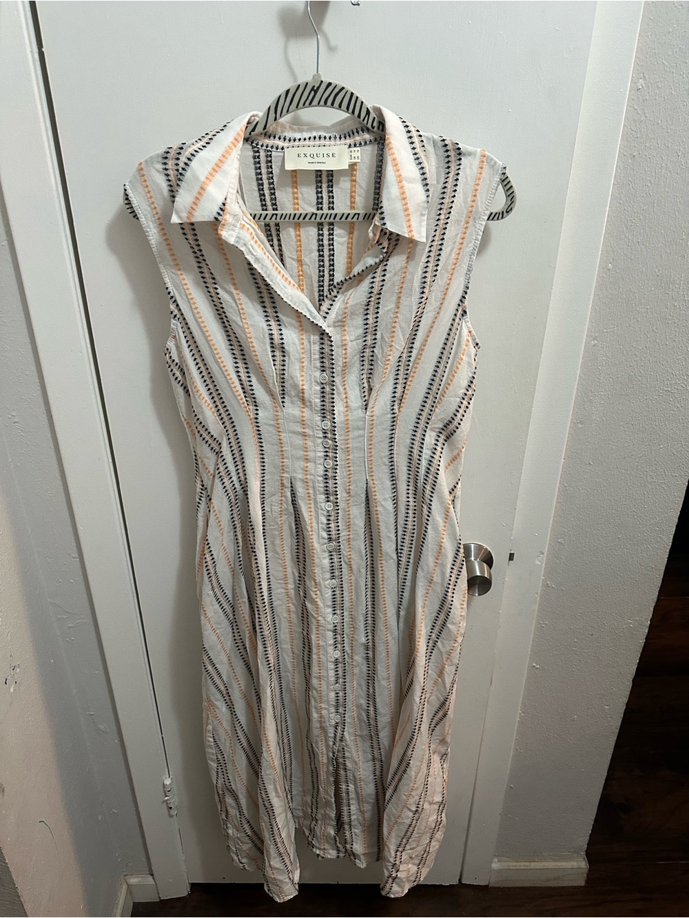 Sleeveless Button-Front Striped Tunic Dress in White, Tan & Black
